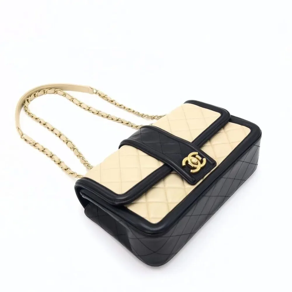 Chanel Women Pre-Loved Bag Very Good Condition